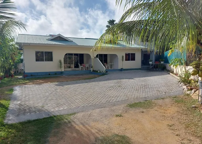 Farida Apartments